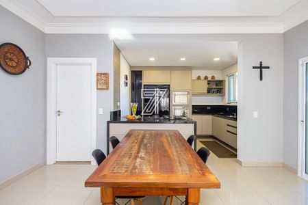 2_photo/94dce6a22b.f03263aed1a2be70-ATLAS-a86c7c2c-2a68-4aaa-ae16-ac572400948c.jpg de casa à venda com 4 quartos, 601m² em Ahú, Curitiba