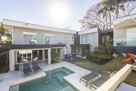 4_photo/94dce6a22b.f03263aed1a2be70-ATLAS-e3e72681-5a6c-42e3-b7a1-9e1bc4ba6dd9.jpg de casa à venda com 4 quartos, 601m² em Ahú, Curitiba