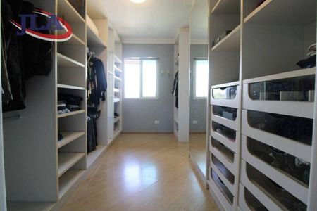 12_photo/94dce6a2af.4f5ed0f0140bae26-ATLAS-4a8e4bd3-2a08-4022-8c61-b194bb1280ae.jpg de casa à venda com 3 quartos, 292m² em Ahú, Curitiba