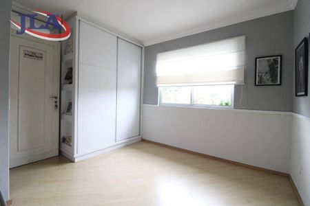 37_photo/94dce6a2af.4f5ed0f0140bae26-ATLAS-b5386f43-feea-4121-8915-b718f5a8dff3.jpg de casa à venda com 3 quartos, 292m² em Ahú, Curitiba