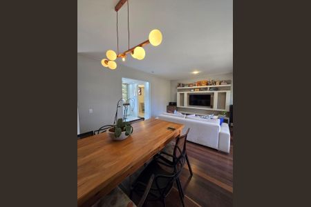 12_photo/94dce6a317.2f15d505e37c7ac5-ATLAS-c7a70547-1293-4420-9bbc-0e582ea6677c.jpg de casa para alugar com 3 quartos, 180m² em São Lourenço, Curitiba