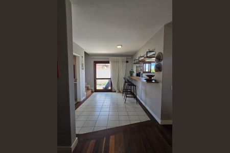 13_photo/94dce6a317.2f15d505e37c7ac5-ATLAS-ee5f6b07-ee44-4e68-94fb-a2b9de8f6eac.jpg de casa para alugar com 3 quartos, 180m² em São Lourenço, Curitiba