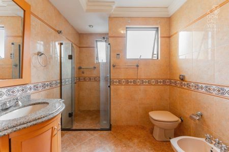 3_photo/94dce6a359.384fbad671cc5130-ATLAS-0912a2bd-ce9d-4e7d-a103-38404f729bcc.jpg de casa à venda com 4 quartos, 510m² em São Lourenço, Curitiba