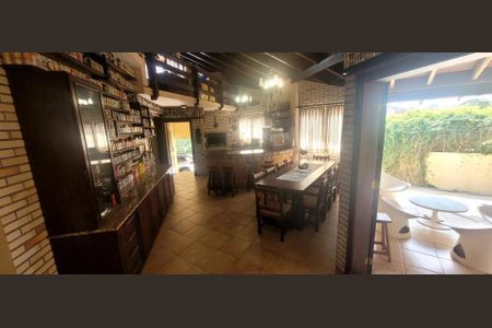 8_photo/94dce6a359.445c0bca81181d7a-ATLAS-2a7cf60f-e1cf-4bc0-b5ee-9472904498b4.jpg de casa à venda com 4 quartos, 510m² em São Lourenço, Curitiba