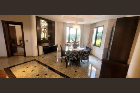 5_photo/94dce6a359.445c0bca81181d7a-ATLAS-ea4e4864-507d-4fc3-9740-9889a491f89b.jpg de casa à venda com 4 quartos, 510m² em São Lourenço, Curitiba