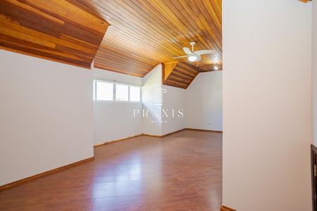 44_photo/94dce6a39b.f8a3a6863a72796d-ATLAS-7039bf0d-4fd0-4b99-84c7-b63977df30ee.jpg de casa para alugar com 3 quartos, 188m² em Ahú, Curitiba