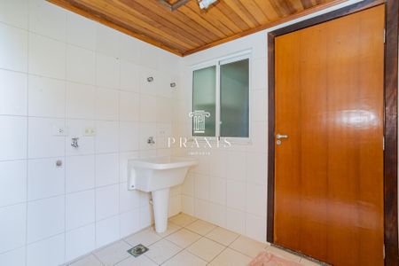 18_photo/94dce6a39b.f8a3a6863a72796d-ATLAS-7119b6ca-98e0-41e3-8970-a69a86c240b7.jpg de casa para alugar com 3 quartos, 188m² em Ahú, Curitiba