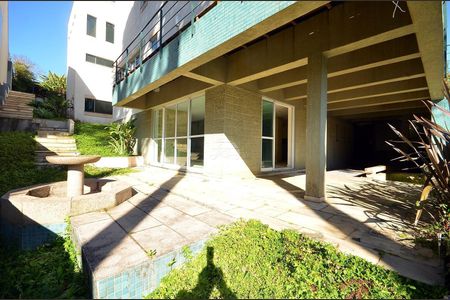 2_photo/94dce6a3c9.ce69423e473a3cca-ATLAS-09bd5f8b-84fe-4e30-9233-090fa1ac0973.jpg de casa à venda com 0 quarto, 613m² em Centro Cívico, Curitiba