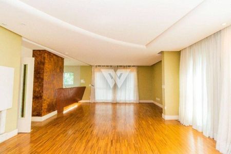 12_photo/94dce6a3c9.ce69423e473a3cca-ATLAS-80ebbb94-e959-4b4b-b62d-29802fbb7a99.jpg de casa à venda com 7 quartos, 613m² em Centro Cívico, Curitiba