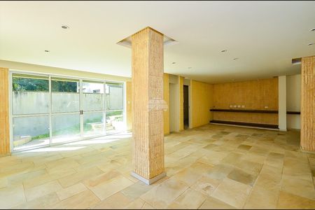 41_photo/94dce6a3c9.ce69423e473a3cca-ATLAS-fb0e3c4a-9aee-4f25-a669-ea73a1681f64.jpg de casa à venda com 0 quarto, 613m² em Centro Cívico, Curitiba