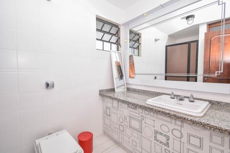 4_photo/94dce6a49d.3be18b52e244e7c2-ATLAS-50e93dc7-03fc-4037-8b1c-53fbbb3a132a.jpg de casa à venda com 5 quartos, 380m² em Ahú, Curitiba