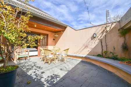 40_photo/94dce6a49d.3be18b52e244e7c2-ATLAS-bb6e37a9-519e-4cee-8897-a8e752dcf412.jpg de casa à venda com 5 quartos, 380m² em Ahú, Curitiba