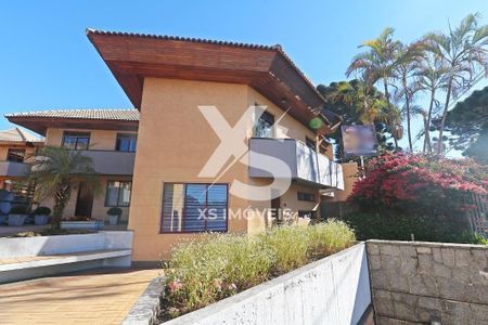 12_photo/94dce6a4fd.ceff8192393c33de-ATLAS-47e6eded-d421-45e8-8d30-70fa8f40e6bf.jpg de casa à venda com 4 quartos, 212m² em Bom Retiro, Curitiba