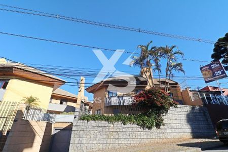 4_photo/94dce6a4fd.ceff8192393c33de-ATLAS-d4d996b4-eb62-4d4a-94c8-0d4cc29e82bb.jpg de casa à venda com 4 quartos, 212m² em Bom Retiro, Curitiba