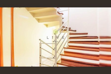 6_photo/94dce6a543.e78a3bff2ad56a74-ATLAS-2bdf044b-0c6a-443a-b488-3e5f8cf359b0.jpg de casa à venda com 3 quartos, 125m² em Bom Retiro, Curitiba