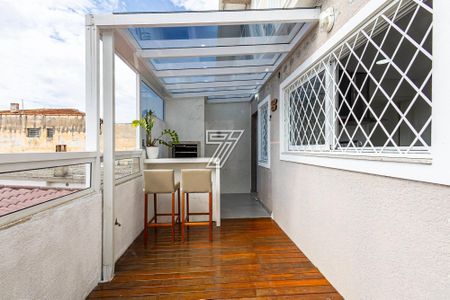 7_photo/94dce6a603.55820c9c97a2ddd8-ATLAS-2584e8bb-972e-4202-97f7-34d02f46b3ed.jpg de casa à venda com 3 quartos, 157m² em Bom Retiro, Curitiba