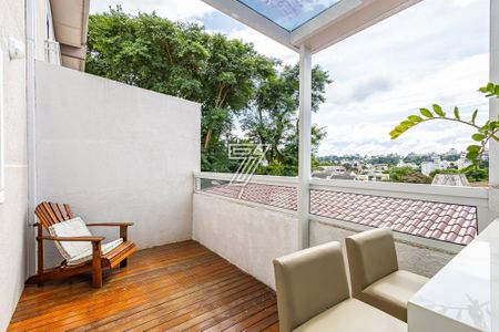 9_photo/94dce6a603.55820c9c97a2ddd8-ATLAS-332eaaca-81c4-42a2-91e4-b865863c88cb.jpg de casa à venda com 3 quartos, 157m² em Bom Retiro, Curitiba