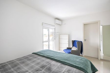 27_photo/94dce6a603.55820c9c97a2ddd8-ATLAS-8a05ee15-1724-400a-8f62-dd30f2d31b75.jpg de casa à venda com 3 quartos, 157m² em Bom Retiro, Curitiba