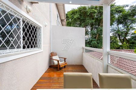 20_photo/94dce6a603.55820c9c97a2ddd8-ATLAS-9315c2d0-9680-4c1d-8193-fb0b80cf8a6b.jpg de casa à venda com 3 quartos, 157m² em Bom Retiro, Curitiba