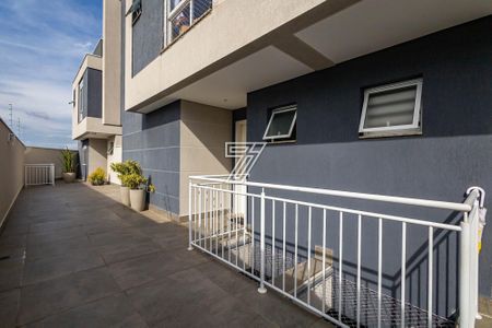 4_photo/94dce6a635.ffd7e66aaa235ae4-ATLAS-17172583-80e9-4ee0-bf6b-db1a16c0fbd1.jpg de casa à venda com 3 quartos, 120m² em Bom Retiro, Curitiba