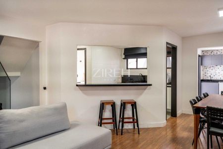 9_photo/94dce6a6ab.6e41f04a6e4e75db-ATLAS-13664f9b-080f-4f43-9dd6-08daa364b791.jpg de casa à venda com 3 quartos, 238m² em Centro Cívico, Curitiba