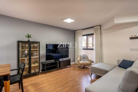 3_photo/94dce6a6ab.6e41f04a6e4e75db-ATLAS-147591b4-9205-437c-92c0-e45dc770a725.jpg de casa à venda com 3 quartos, 238m² em Centro Cívico, Curitiba