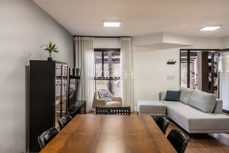 4_photo/94dce6a6ab.6e41f04a6e4e75db-ATLAS-4b0d1663-6d2a-4a27-b7aa-d43319e1f6b6.jpg de casa à venda com 3 quartos, 238m² em Centro Cívico, Curitiba