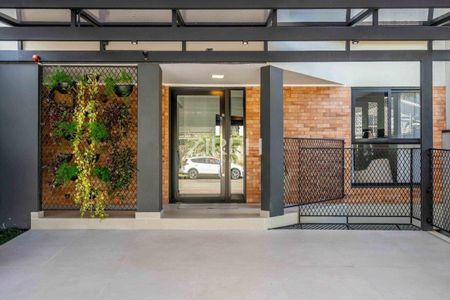 25_photo/94dce6a6ab.6e41f04a6e4e75db-ATLAS-e27c69f5-ed0c-4a00-979c-e5305b7ca0f9.jpg de casa à venda com 3 quartos, 238m² em Centro Cívico, Curitiba