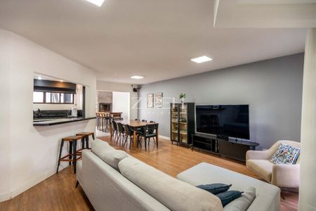 2_photo/94dce6a6ab.6e41f04a6e4e75db-ATLAS-fb1dc02b-fcbf-4df8-af3a-3ded52ec5db9.jpg de casa à venda com 3 quartos, 238m² em Centro Cívico, Curitiba