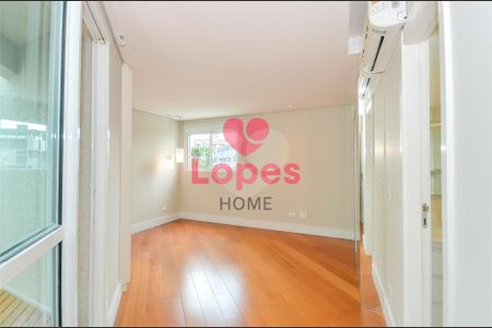 4_photo/94dce6a6c5.80a7f3f1b00bd23a-ATLAS-223c76d1-1619-4576-9c24-e3b7c69e1bb9.jpg de apartamento à venda com 2 quartos, 135m² em Centro Cívico, Curitiba