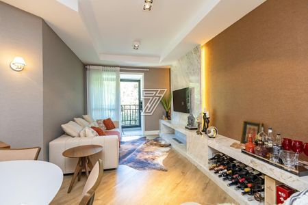 2_photo/94dce6a6c5.c1b8018bc4a6d24e-ATLAS-8bc03c9b-b62a-4aa7-af11-8793afd7e18a.jpg de apartamento à venda com 3 quartos, 104m² em Centro Cívico, Curitiba