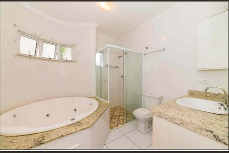 23_photo/94dce6a6c9.4f48e483d4bcdc3b-ATLAS-3d40c8a5-b030-44e2-be5c-18ff7256aa91.jpg de casa à venda com 4 quartos, 160m² em Ahú, Curitiba