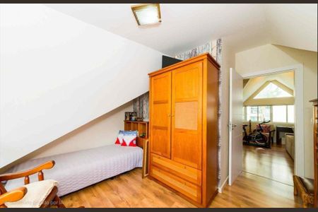 28_photo/94dce6a6c9.4f48e483d4bcdc3b-ATLAS-99bef78e-d7d6-4acb-8dc8-28441ee69a13.jpg de casa à venda com 4 quartos, 160m² em Ahú, Curitiba