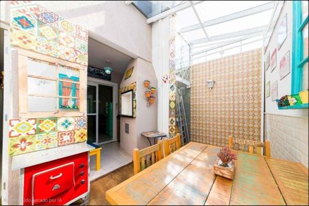 16_photo/94dce6a6c9.4f48e483d4bcdc3b-ATLAS-9fdc2ae0-0620-46fd-a8ff-06b4ecf361c5.jpg de casa à venda com 4 quartos, 160m² em Ahú, Curitiba