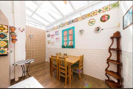 19_photo/94dce6a6c9.4f48e483d4bcdc3b-ATLAS-a6f051d7-7d98-430c-8831-b8d1de71a11f.jpg de casa à venda com 4 quartos, 160m² em Ahú, Curitiba