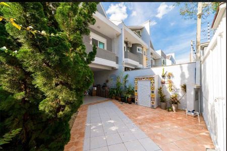 2_photo/94dce6a6c9.4f48e483d4bcdc3b-ATLAS-c57e1fd2-9849-4528-86c2-2b97d3e3b2f4.jpg de casa à venda com 4 quartos, 160m² em Ahú, Curitiba