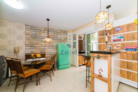 7_photo/94dce6a6cf.18d35e9b3b089d06-ATLAS-2dc6c70f-ad8f-4c36-9d48-e164cc8a5c9d.jpg de casa à venda com 4 quartos, 153m² em Ahú, Curitiba