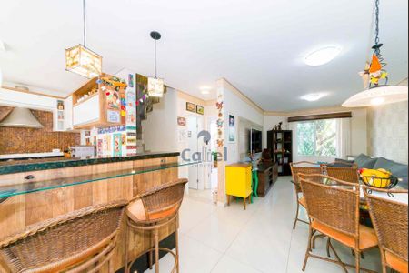 10_photo/94dce6a6cf.18d35e9b3b089d06-ATLAS-38a1f90e-60eb-4831-ad81-29072e2f2de7.jpg de casa à venda com 4 quartos, 153m² em Ahú, Curitiba