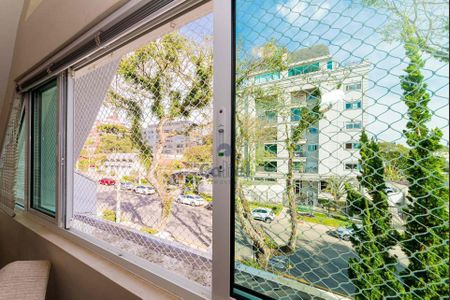 11_photo/94dce6a6cf.18d35e9b3b089d06-ATLAS-560b675f-a79e-481a-8e45-9389a4cf97d3.jpg de casa à venda com 4 quartos, 153m² em Ahú, Curitiba