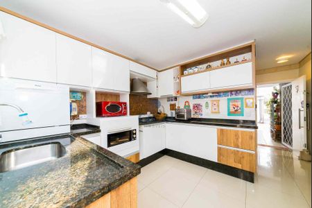 14_photo/94dce6a6cf.18d35e9b3b089d06-ATLAS-d3d42e91-2961-4226-bbb6-42ad96c6cb97.jpg de casa à venda com 4 quartos, 153m² em Ahú, Curitiba