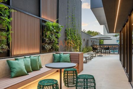 23_photo/94dce6a6d5.04f4efb4ec0e2ec3-ATLAS-110cc9a4-4793-4968-89c5-38332e039b1f.jpg de apartamento à venda com 3 quartos, 160m² em Centro Cívico, Curitiba