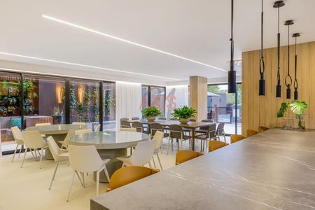 40_photo/94dce6a6d5.04f4efb4ec0e2ec3-ATLAS-2096ab95-98ed-4491-9acf-3189a9e71e79.jpg de apartamento à venda com 3 quartos, 160m² em Centro Cívico, Curitiba