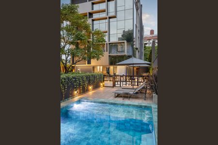 5_photo/94dce6a6d5.04f4efb4ec0e2ec3-ATLAS-4c9c648d-97ba-41a0-abd7-74cf3331d1c0.jpg de apartamento à venda com 4 quartos, 327m² em Centro Cívico, Curitiba