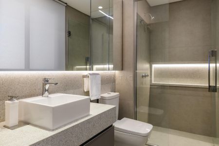 2_photo/94dce6a6d5.542e30b74e298e6b-ATLAS-ad10b1d4-eff9-44dc-a290-bea49601538a.jpg de apartamento à venda com 3 quartos, 160m² em Centro Cívico, Curitiba