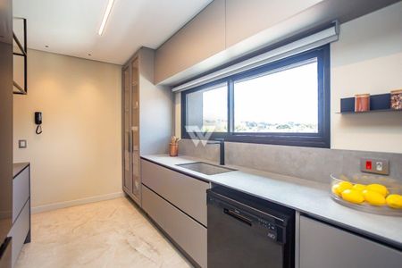 3_photo/94dce6a6d5.9e9bd3517df14438-ATLAS-b7569229-e7a2-43d8-9549-2e569bbc1713.jpg de apartamento à venda com 3 quartos, 161m² em Centro Cívico, Curitiba