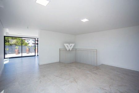 3_photo/94dce6a6d5.fa4bfaa7c4e517bf-ATLAS-5d84f303-4d3f-4789-9e8f-d98e4faa0b9b.jpg de apartamento à venda com 4 quartos, 327m² em Centro Cívico, Curitiba