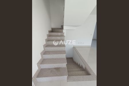 10_photo/94dce6a871.ceff8192393c33de-ATLAS-2a21b882-df0c-4fa3-9150-8704eaaeeac4.jpg de casa à venda com 3 quartos, 157m² em Bom Retiro, Curitiba