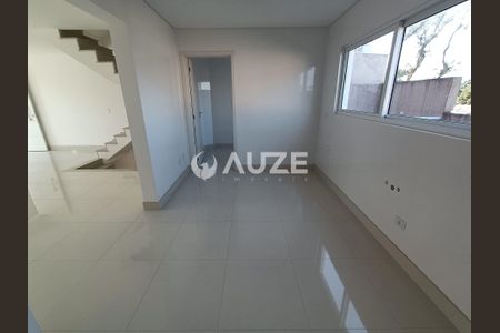 8_photo/94dce6a871.ceff8192393c33de-ATLAS-7e30c8e6-1faf-43e0-97e3-4d6f3ab90b81.jpg de casa à venda com 3 quartos, 157m² em Bom Retiro, Curitiba