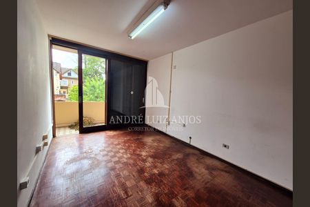 15_photo/94dce6a92b.4b25d551e4000f4b-ATLAS-39c3d9fa-dd2b-4d5e-a7e0-330ef93a5f1d.jpg de casa à venda com 5 quartos, 507m² em Bom Retiro, Curitiba