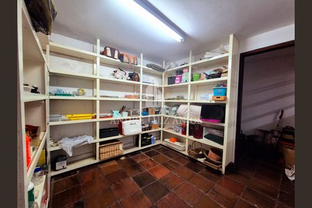 8_photo/94dce6a92b.4b25d551e4000f4b-ATLAS-6e95dbdf-bc88-4f64-99dd-d7d921dc729f.jpg de casa à venda com 5 quartos, 507m² em Bom Retiro, Curitiba